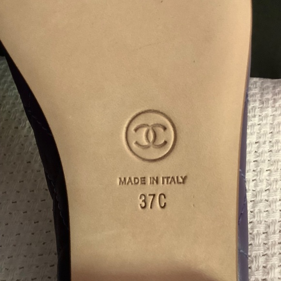 Chanel quilted CC Ballet Flats - Picture 6 of 10